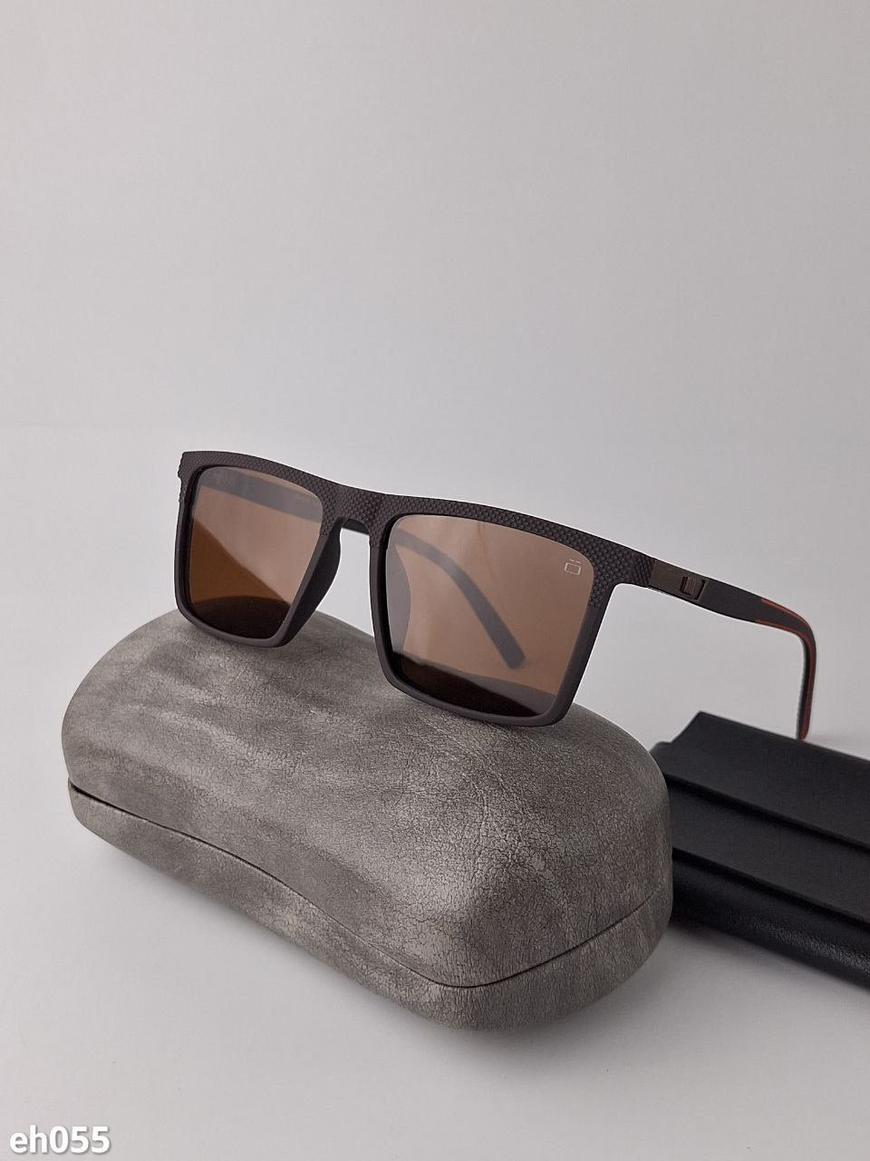 Modern Square Sunglasses – Polarized