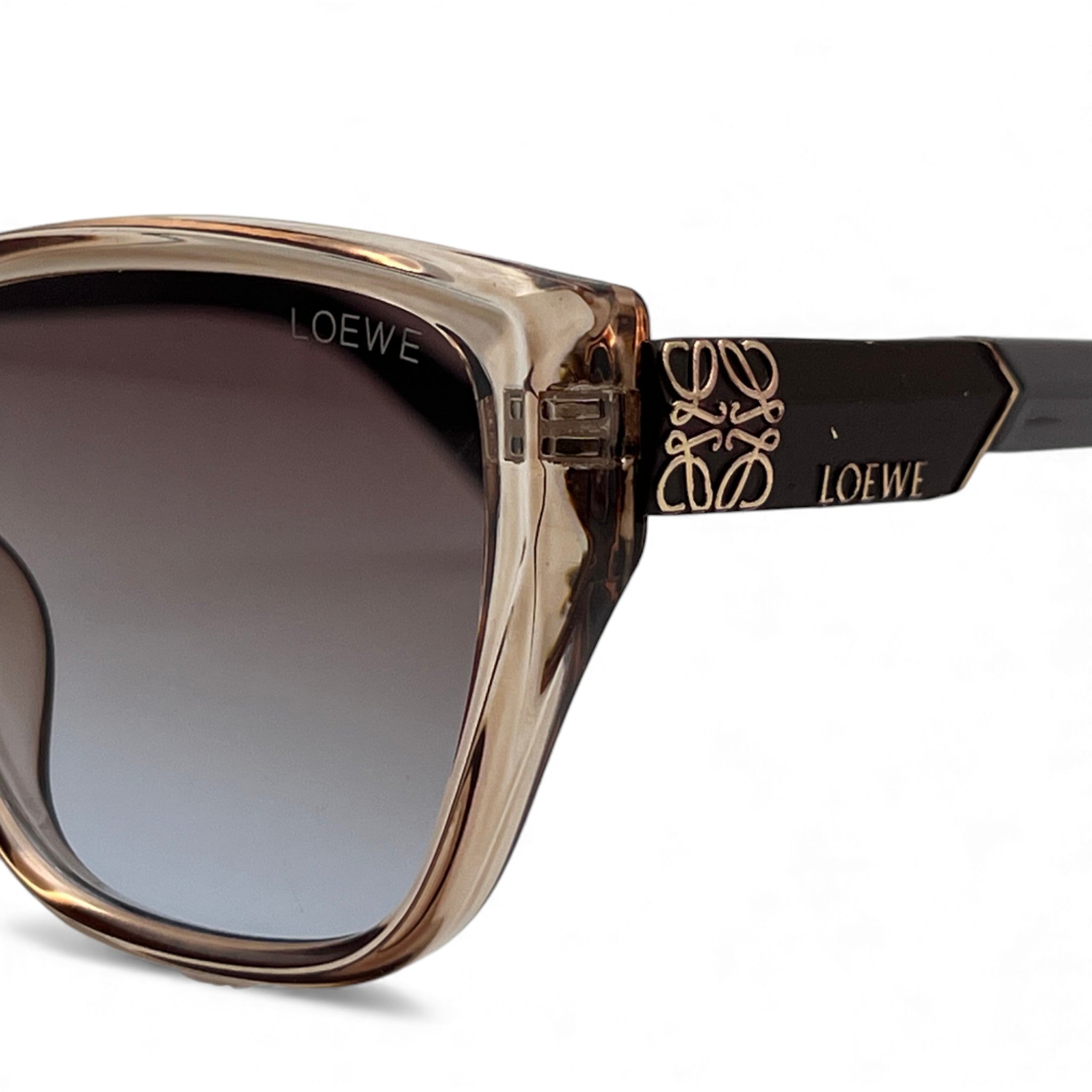 Loewe Inspired Square Gradient