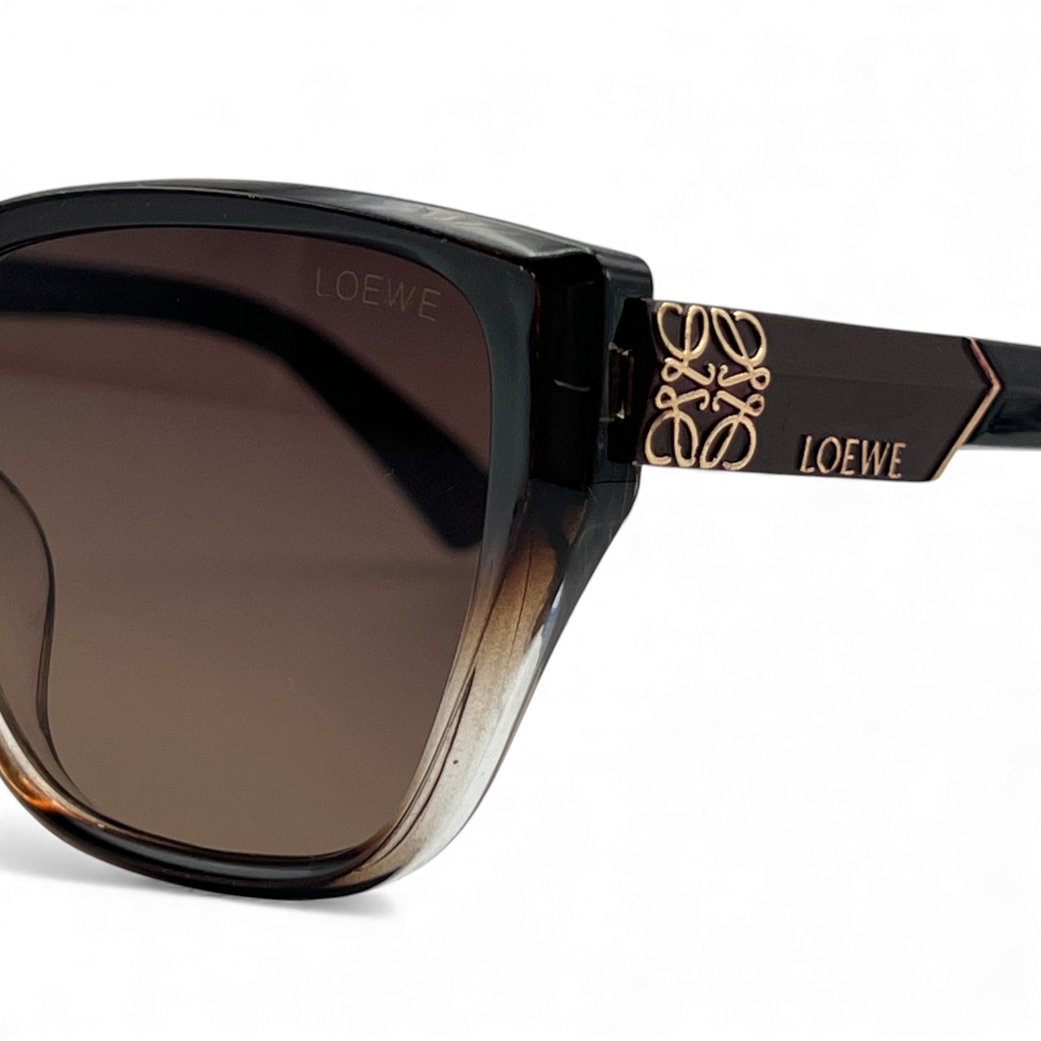 Loewe Inspired Square Gradient