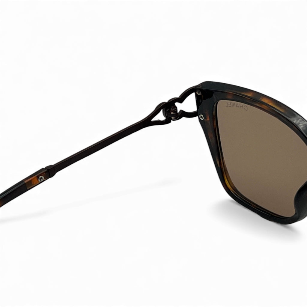 Premium Butterfly Gradient