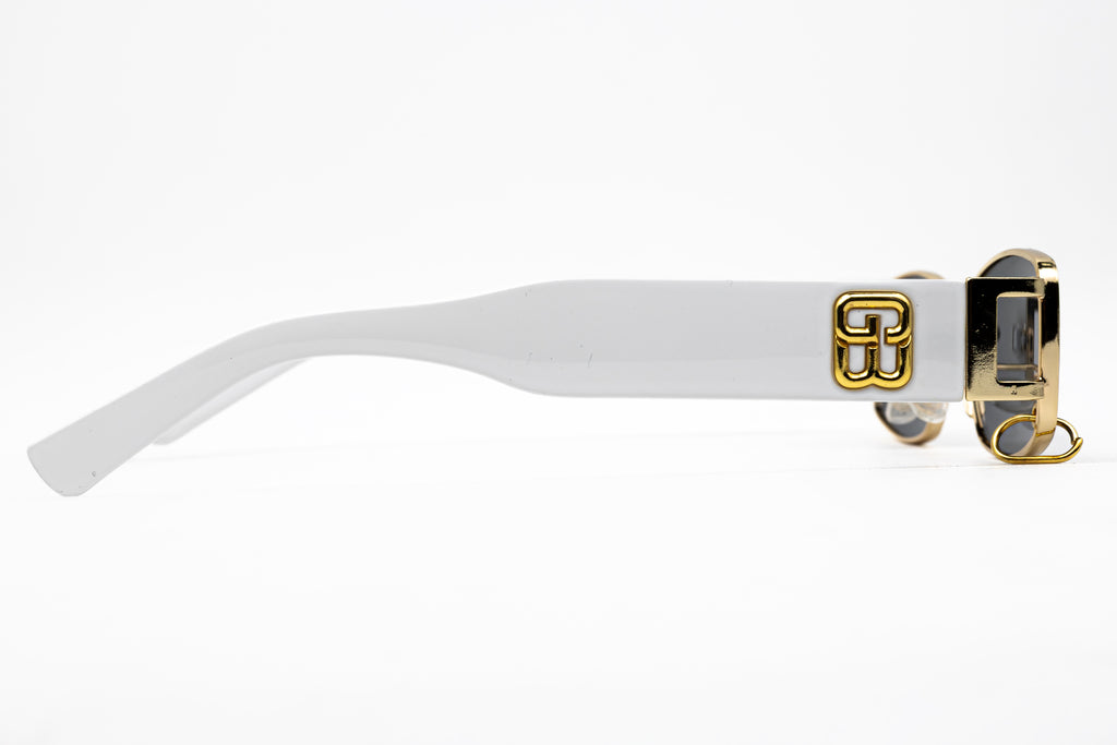 Black Frame – Gold Accent Edition