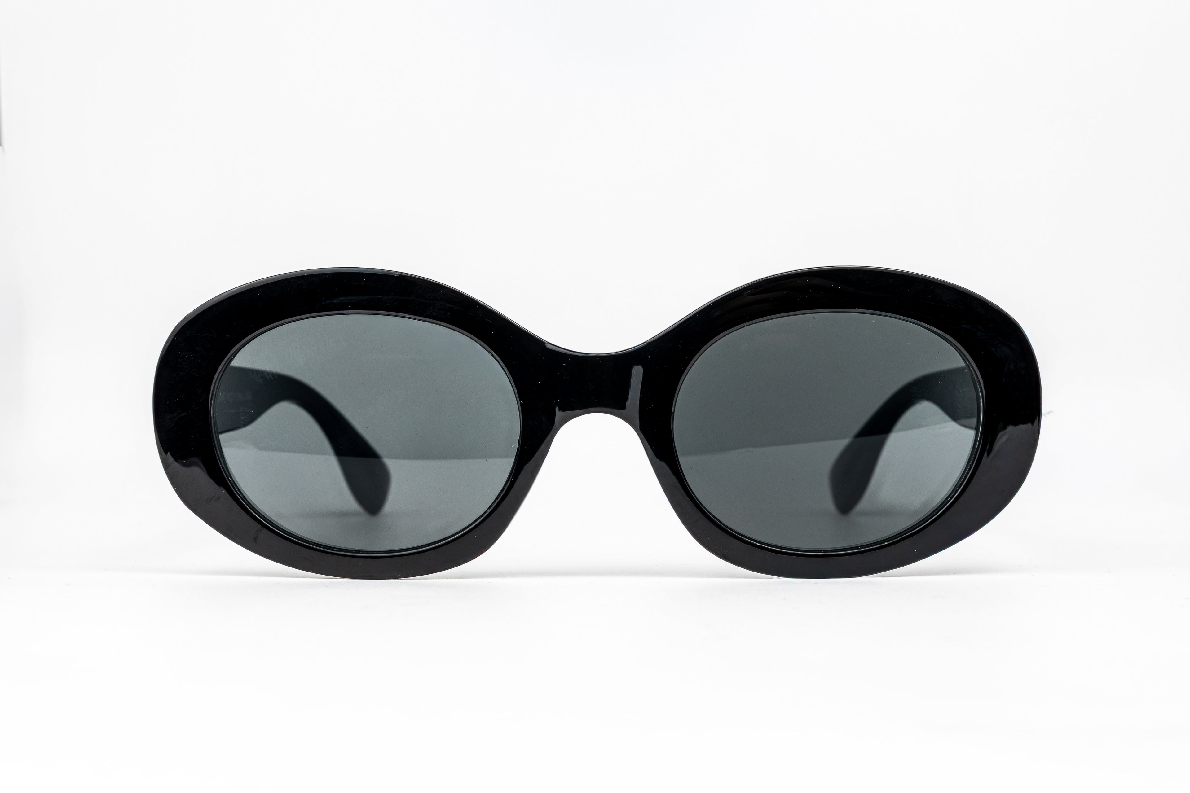 Retro Oval Collection – Bold & Timeless Look