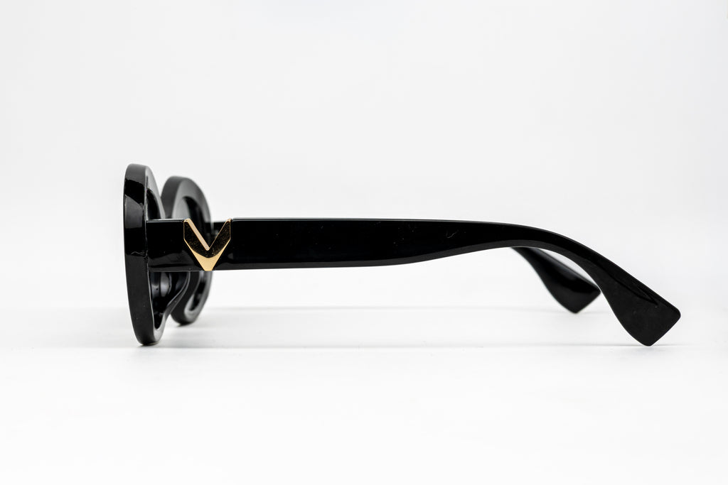 Retro Oval Collection – Bold & Timeless Look