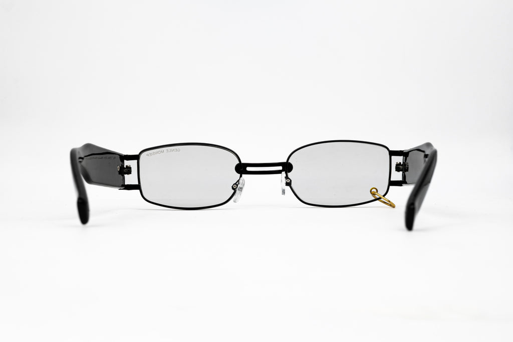 Black Frame – Gold Accent Edition