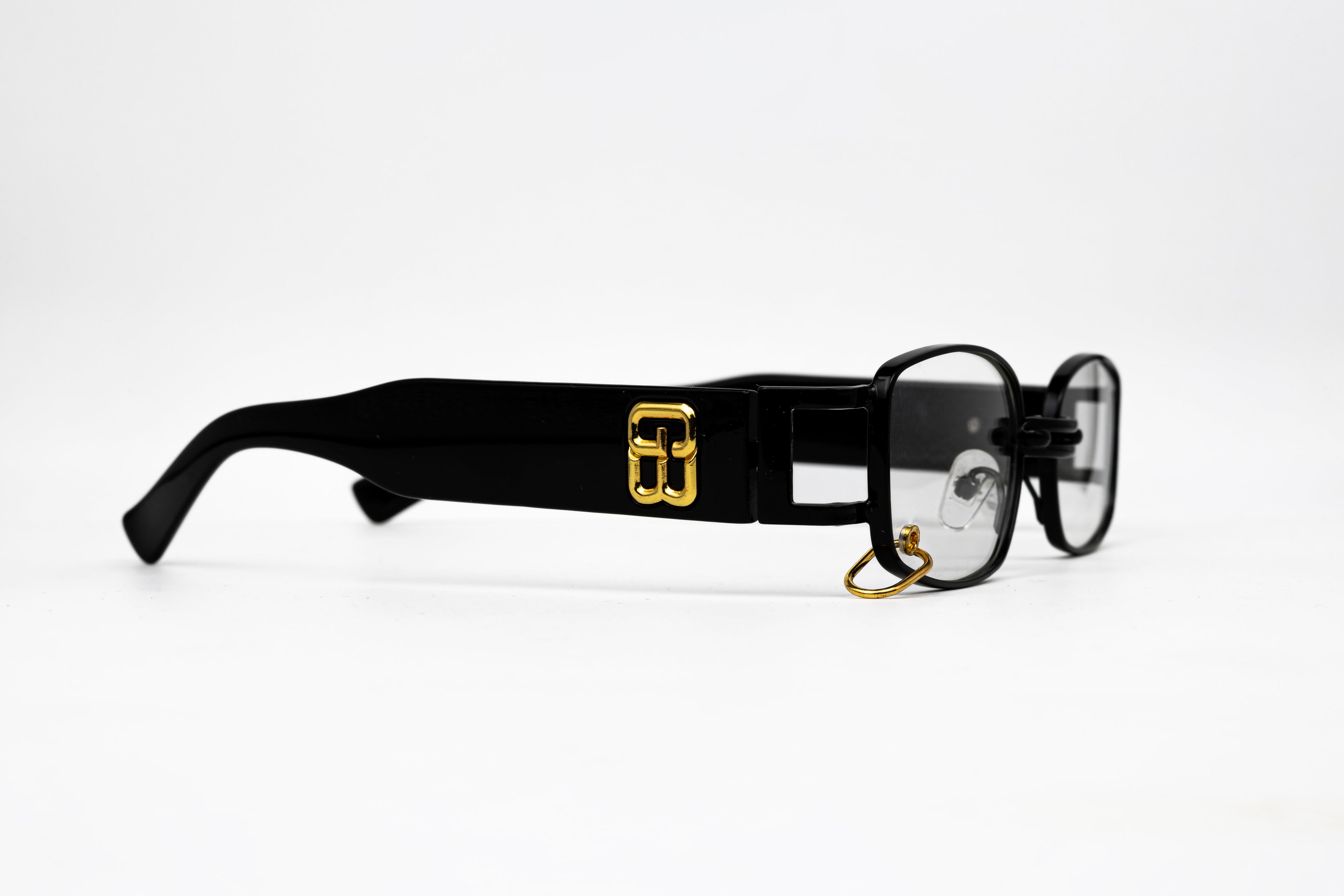 Black Frame – Gold Accent Edition