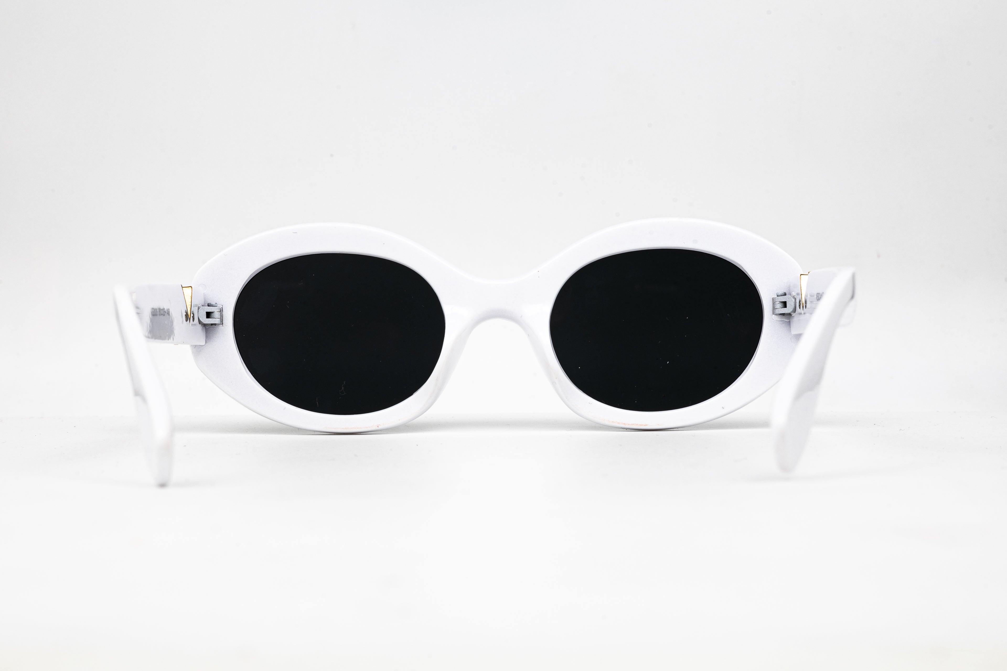 Retro Oval Collection – Bold & Timeless Look