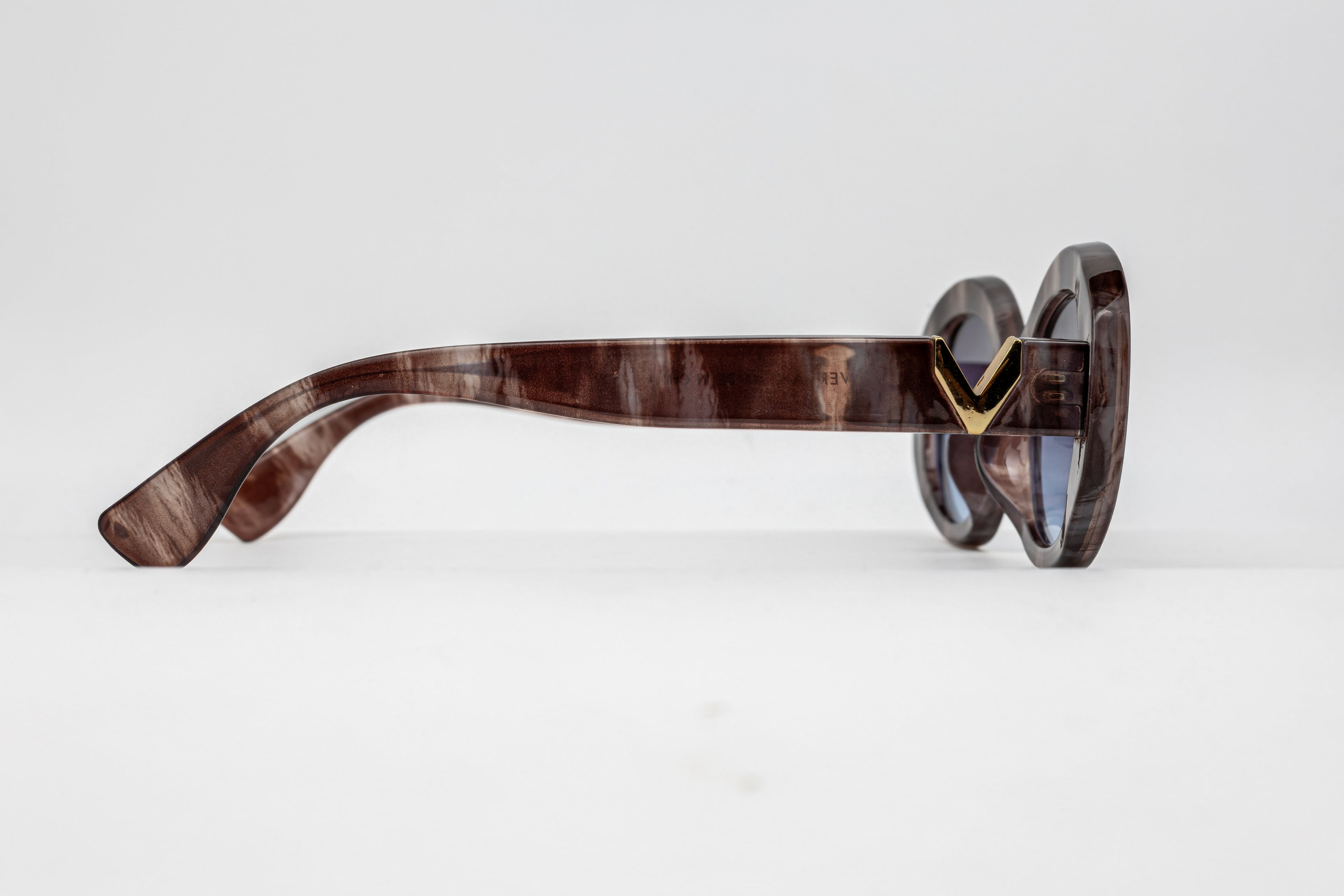 Retro Oval Collection – Bold & Timeless Look