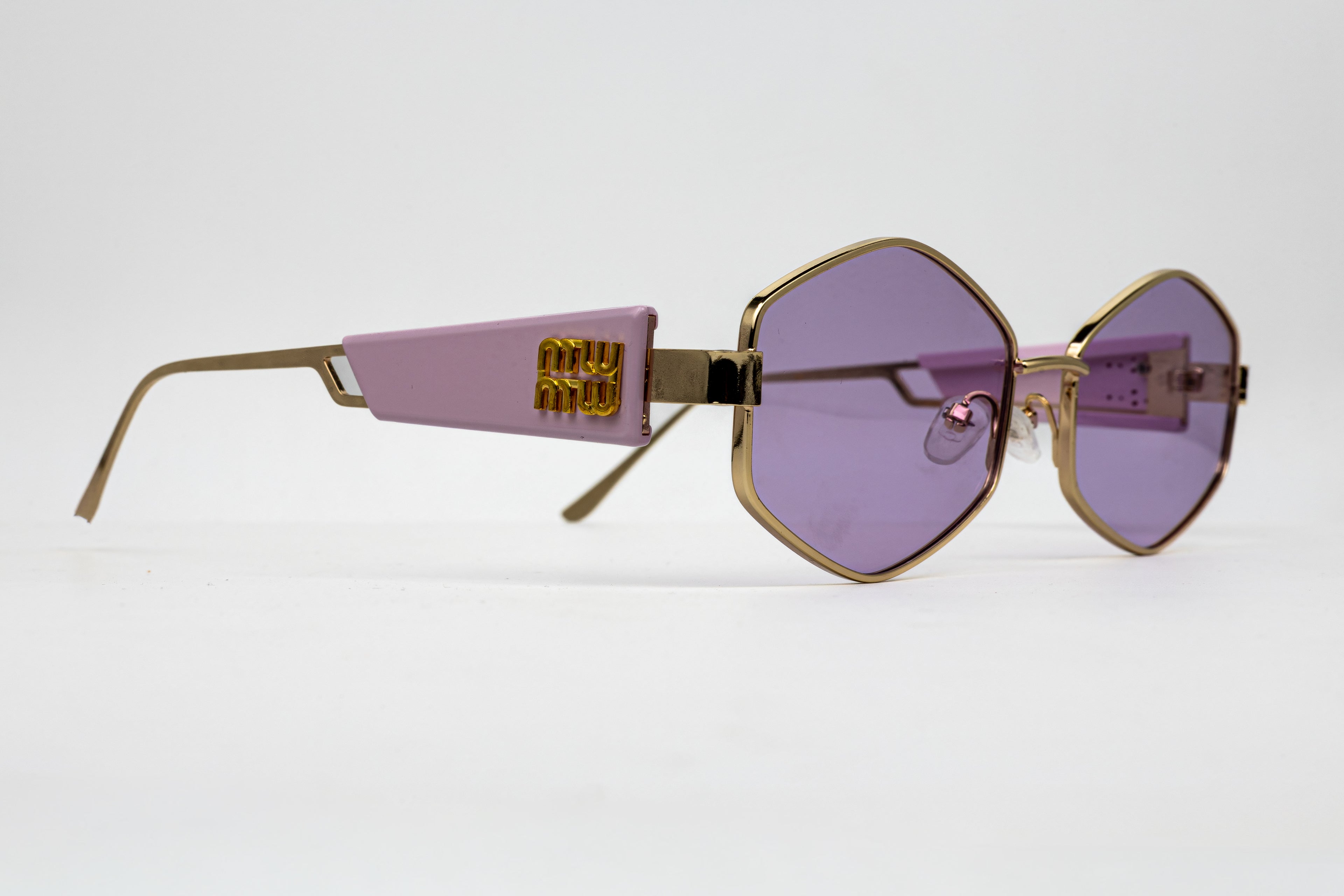 Diamond Edge Collection – Gold Frame Edition