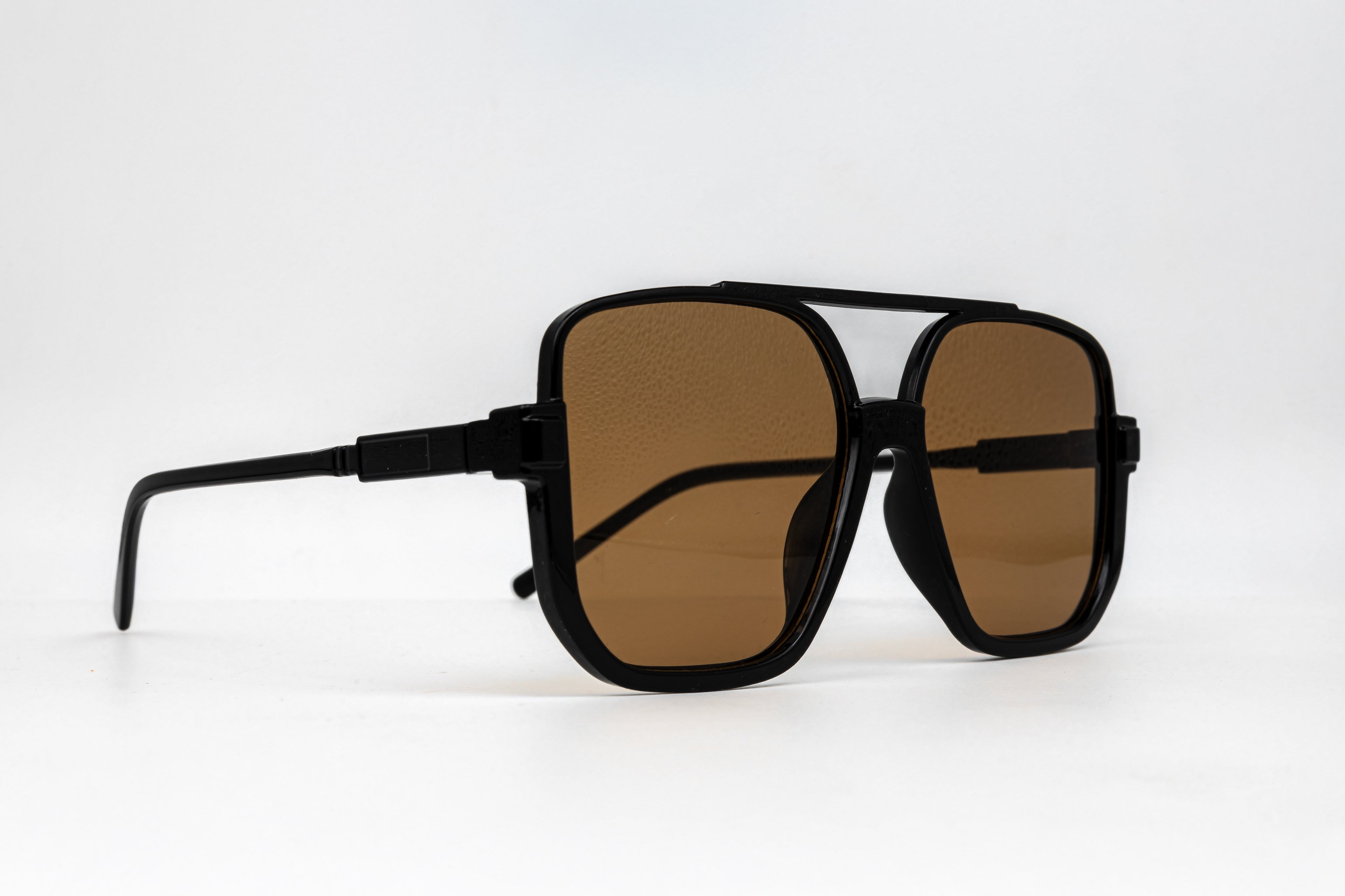 Oversized Square – Color Lens Edition