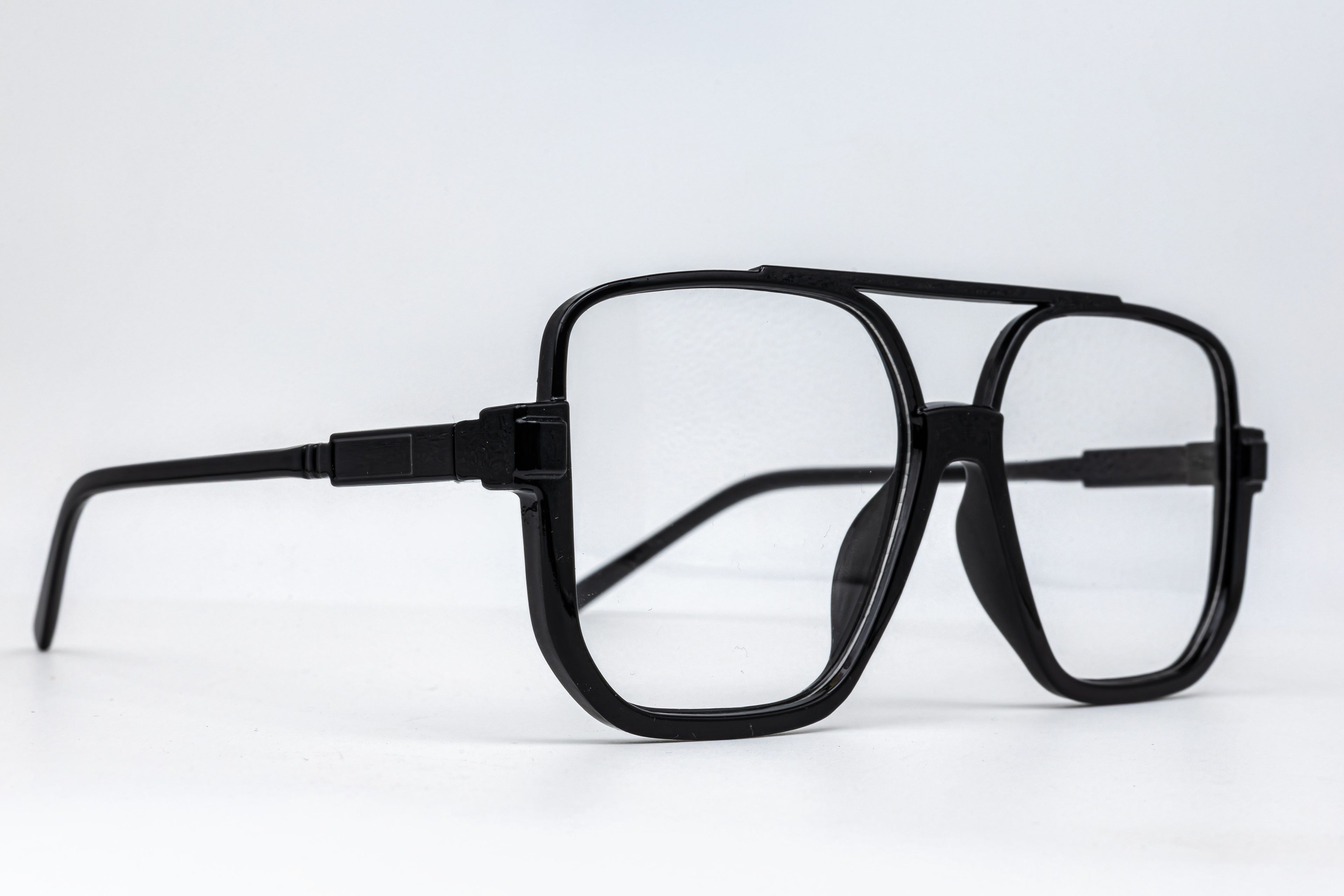 Oversized Square – Color Lens Edition