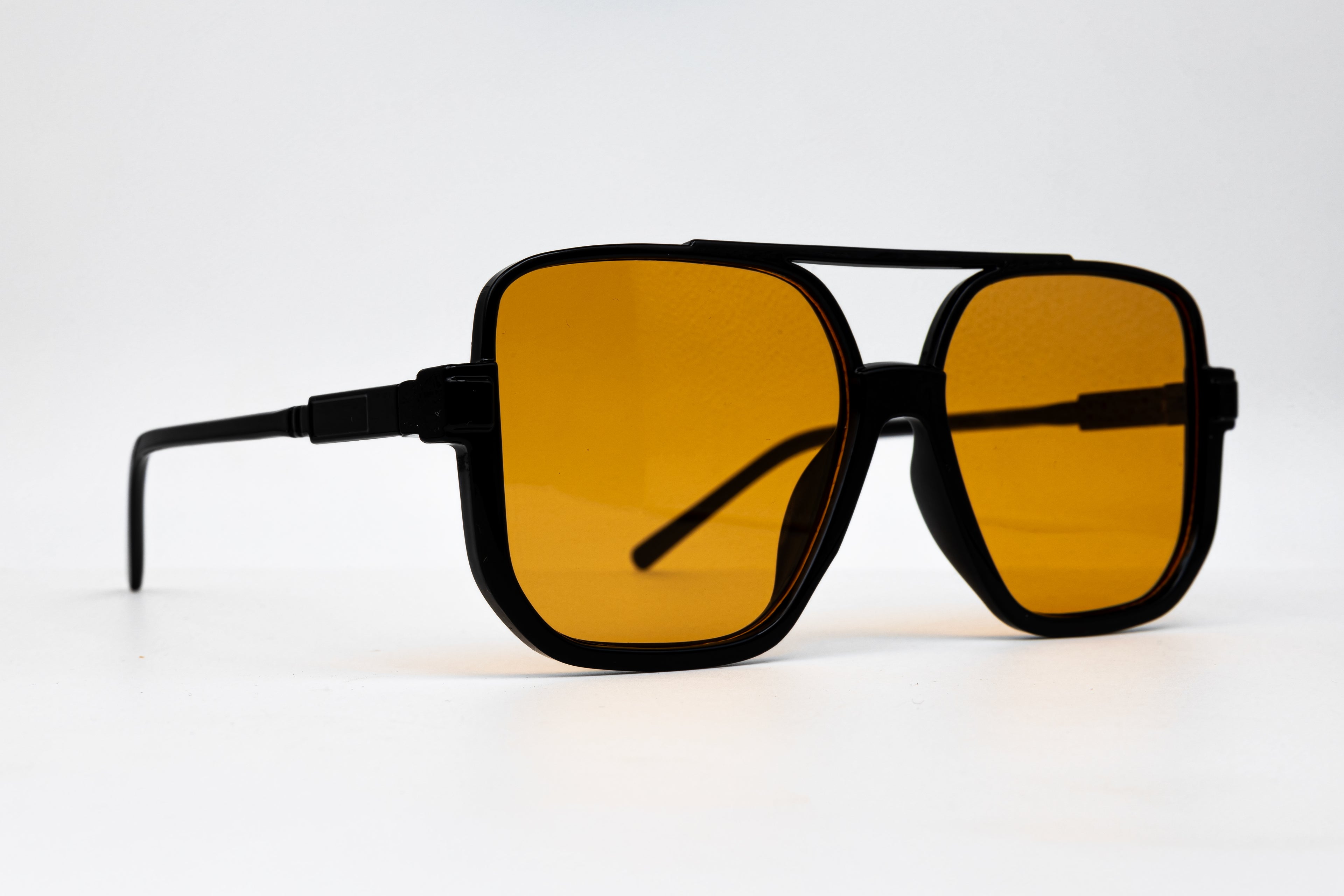 Oversized Square – Color Lens Edition